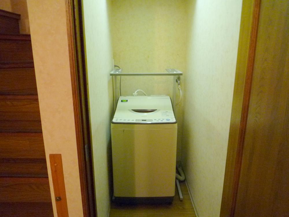 Other introspection. Washing machine storage is also available separately