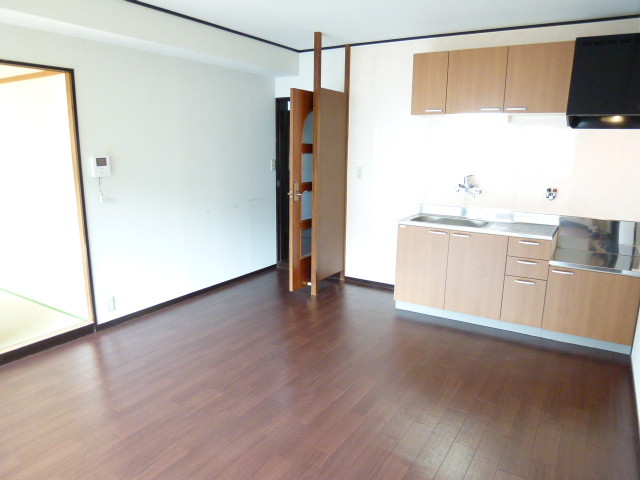 Kitchen. Living