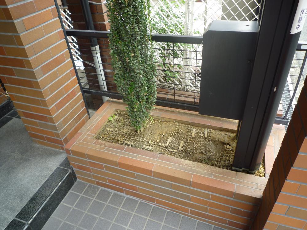 Other local. Implantation of the outside structure will enjoy the home garden.