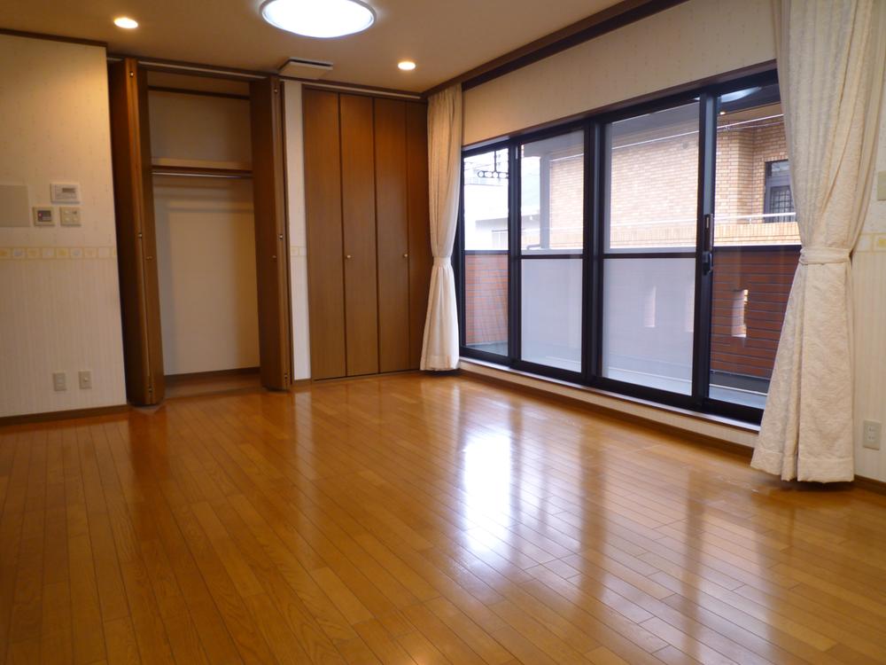 Living. South-facing living room there is a bright and airy.