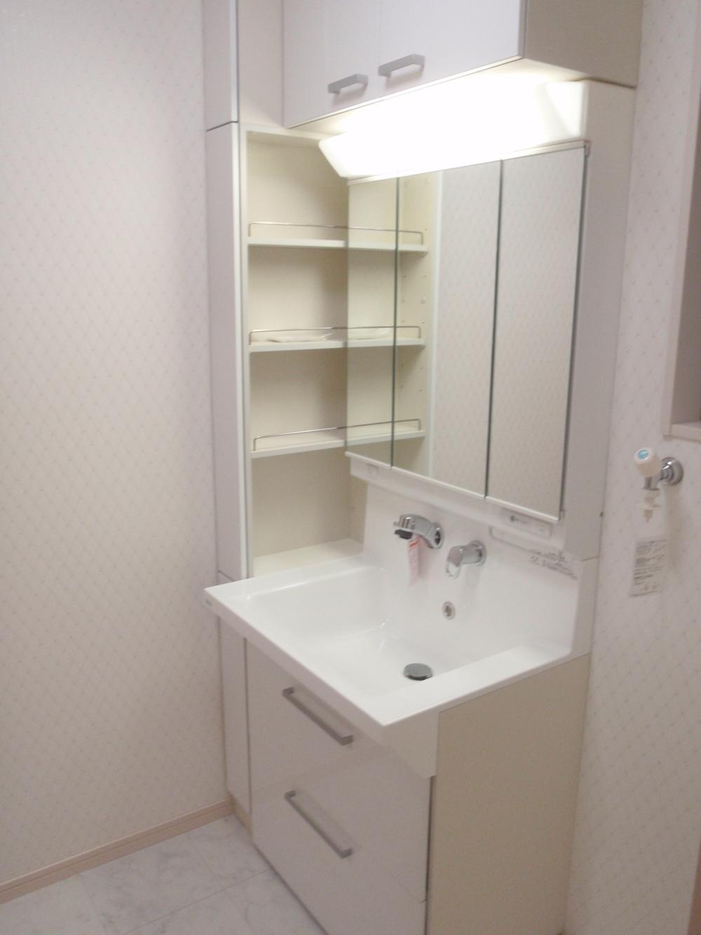 Model house photo. Wash photo