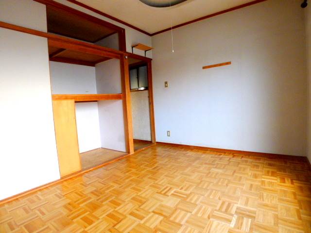 Other room space. Western style room