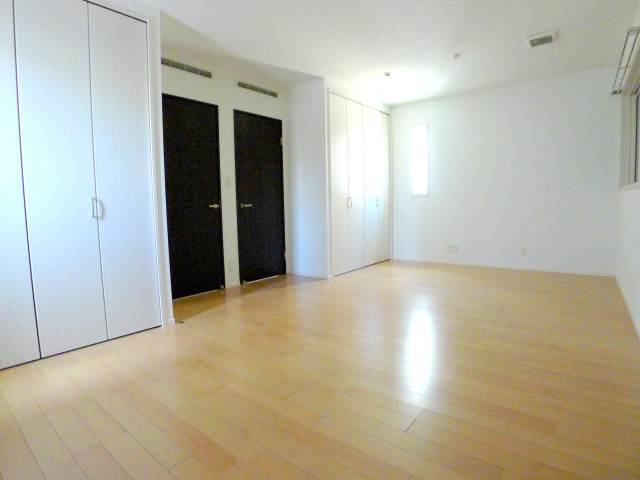 Other room space. Western style room