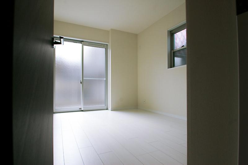 Model house photo.      "Only one Space Design"