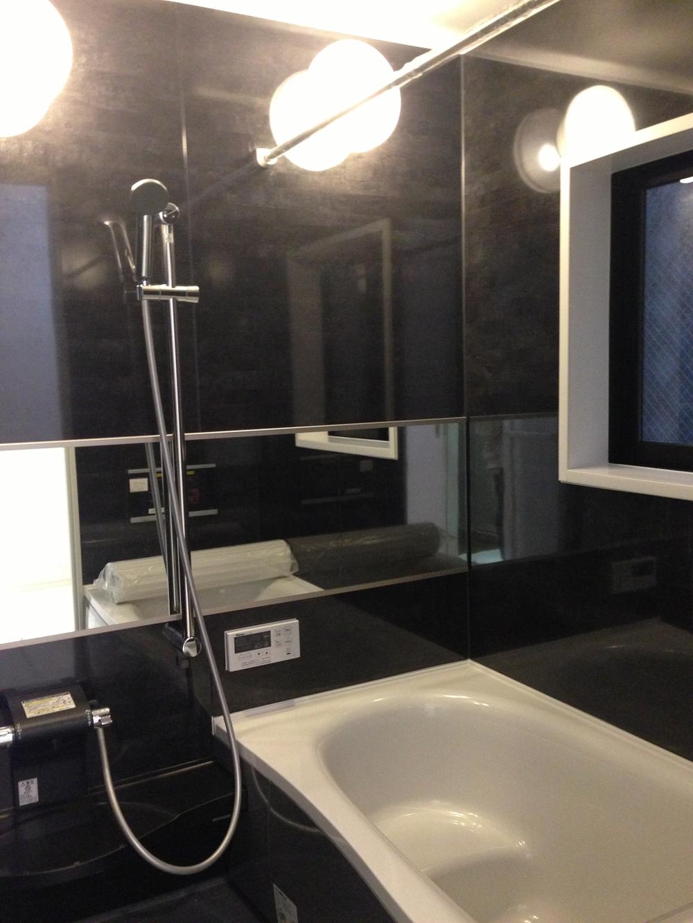 Same specifications photo (bathroom). Panasonic "Kokochino"