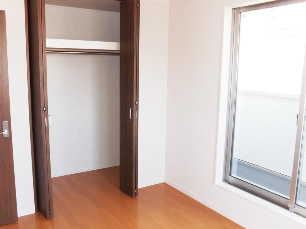 Other introspection. Local photos (Western-style)