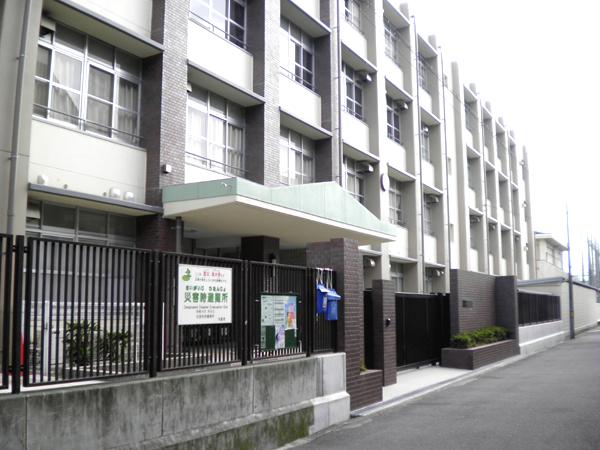 Junior high school. Abeno junior high school