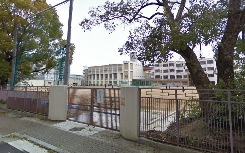Junior high school. 1155m to Osaka Municipal AsahiYo junior high school