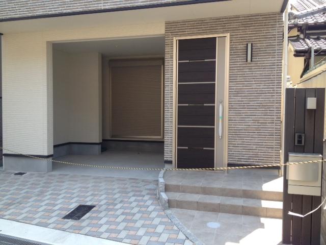 Parking lot. Parking and entrance