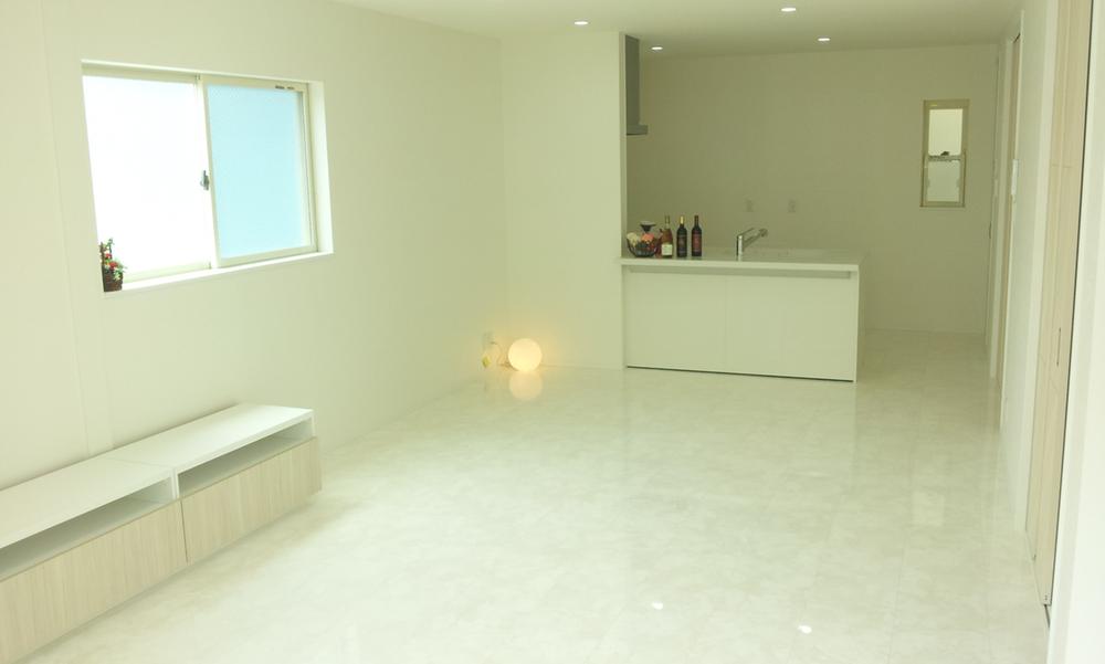 Living. Bright plug living! White was the keynote living is coordinated such as stylish and natural remains of think (^^)