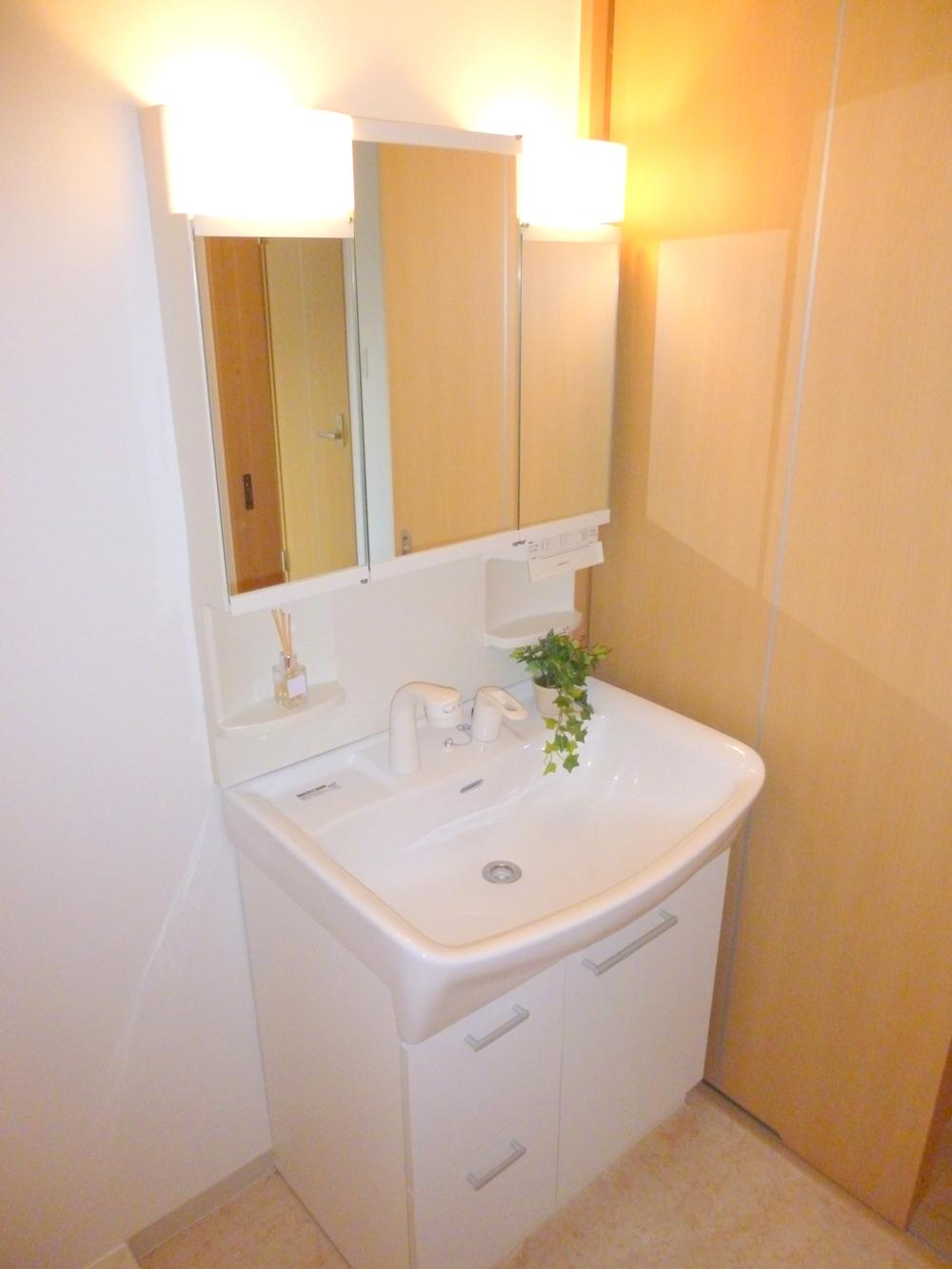 Wash basin, toilet. It has become a very clean your