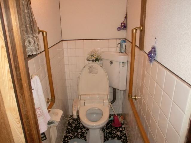 Toilet.  ■ It is beautiful to your