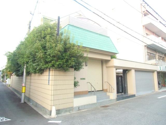 Local appearance photo. Per day it is good in the southwest corner lot