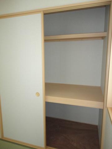 Receipt. Armoire