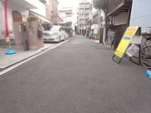 Local photos, including front road. Front road 2