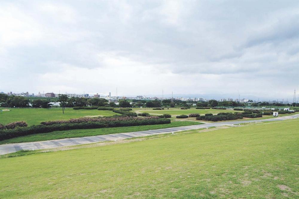 Other. Let's refresh in the Yodogawa river park!