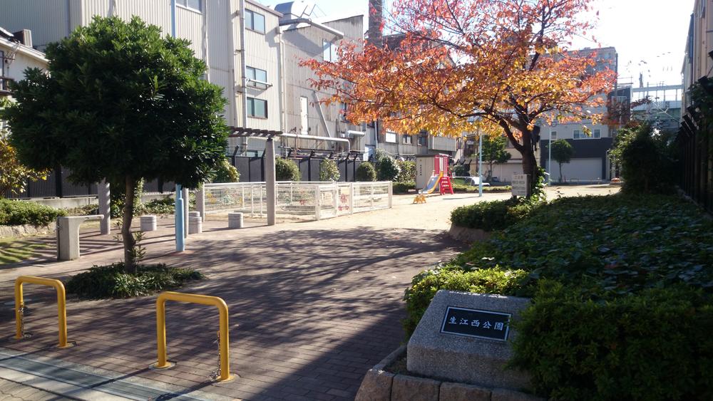 park. Names Nishikoen 30m spacious and open-minded park until there as well. So go along the sidewalk without crossing the road, Child is safe.