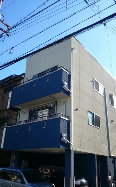 Local appearance photo. Since the wider front road in a corner lot, Open and is ventilation good