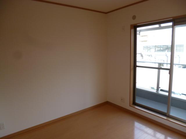 Non-living room. Third floor room (November 2013) Shooting