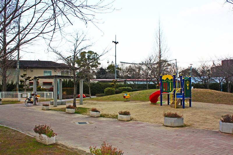 park. 110m until Johoku park