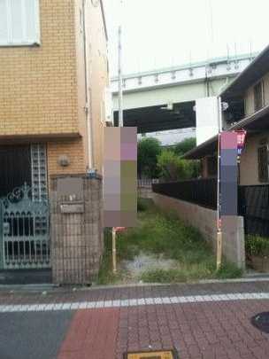 Local land photo. Is the current state vacant lot.