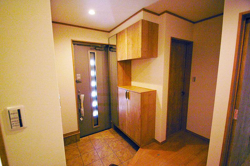 Entrance. "Only one Space Design"