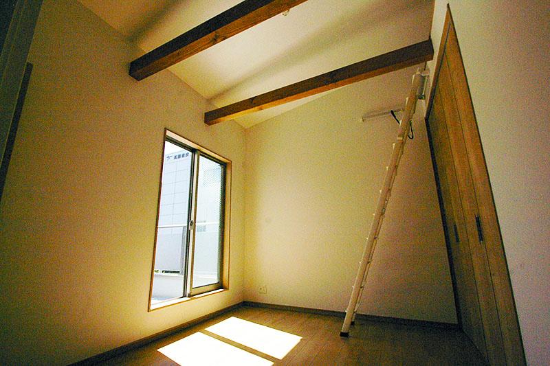 Model house photo. "Only one Space Design"