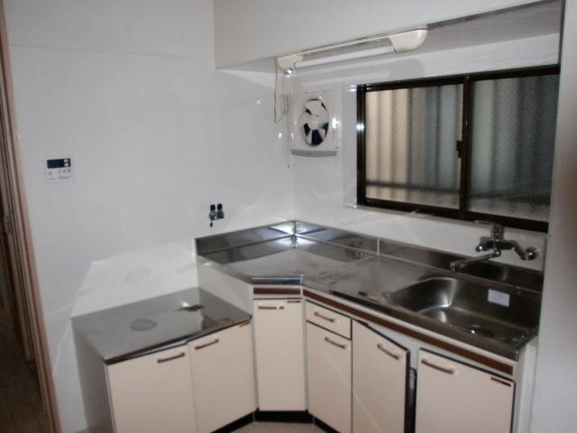 Kitchen.  ■ Beautiful kitchen