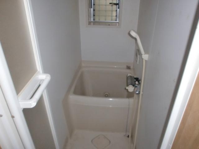 Bathroom.  ■ It is beautiful to your