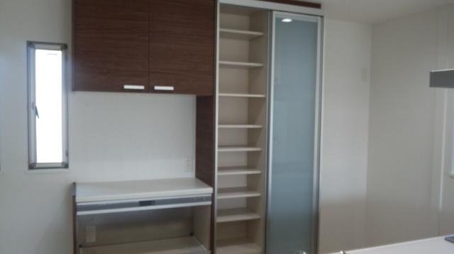 Same specifications photo (kitchen). Cupboard standard equipment!