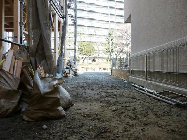 Local appearance photo. A spacious private passage. Since there are about 3m, Parking is also a breeze site (December 2013) Shooting