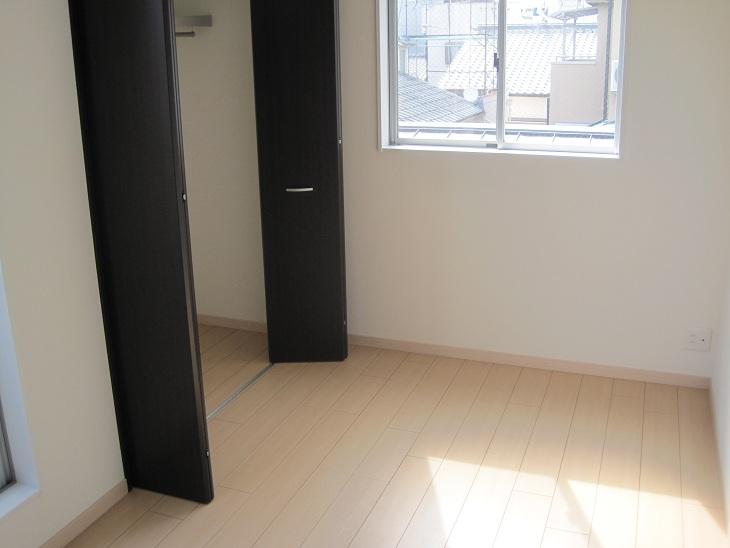 Non-living room. Size is, Of course, storage capacity is also attractive!