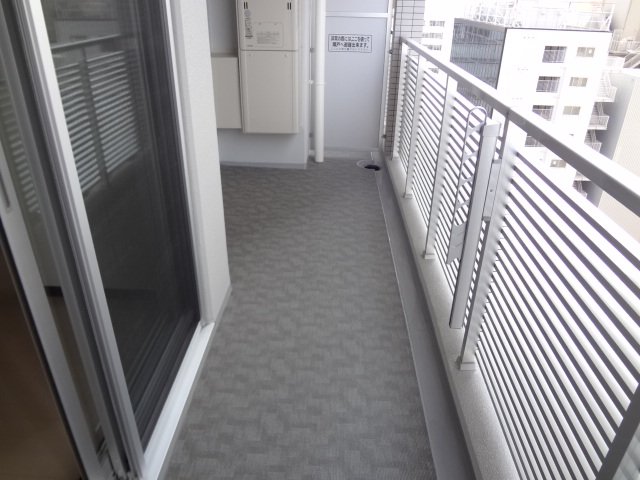 Balcony. Facing south