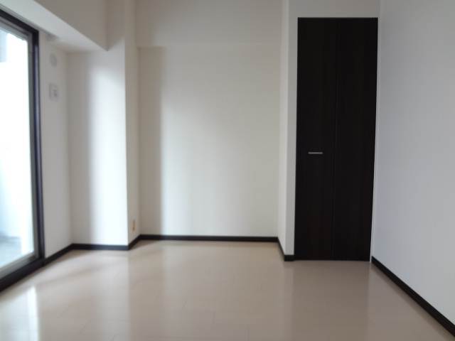 Other room space. Western-style 5 Pledge