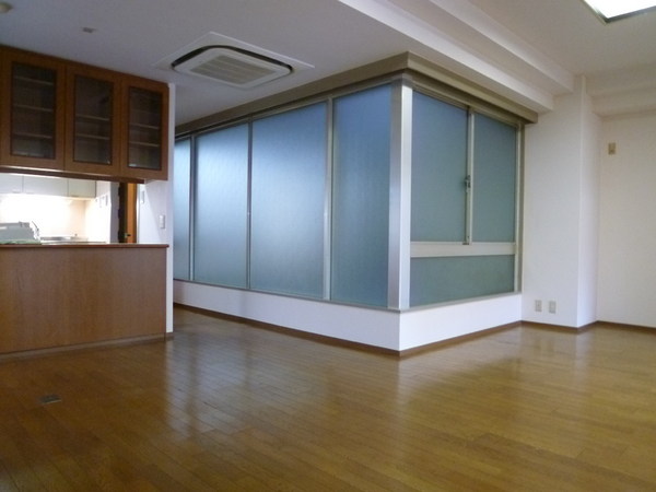 Living and room