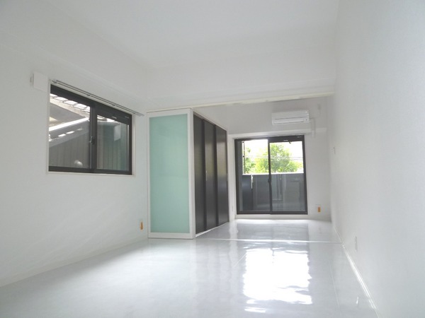 Living and room