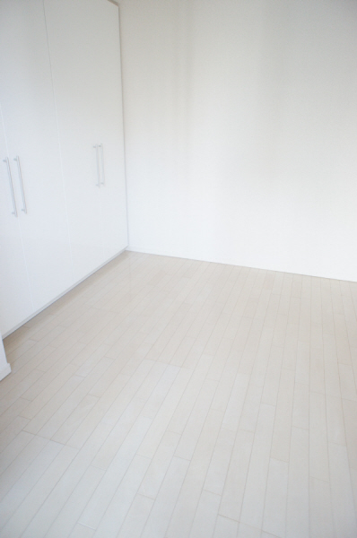 Living and room. Western-style about 5.1 Pledge