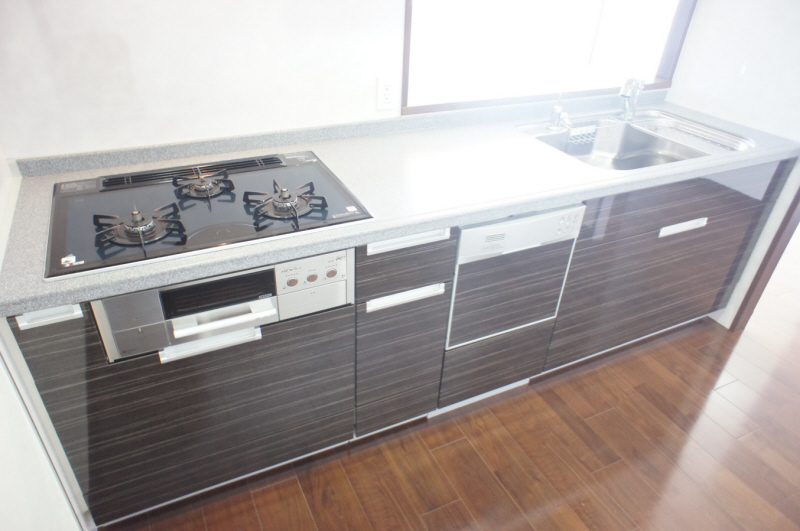 Kitchen. Gas 3-burner stove with system Kitchen