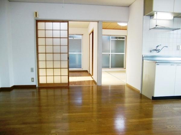 Living and room