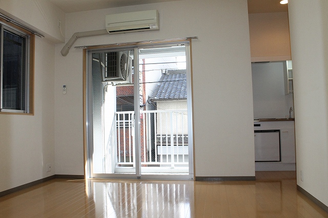 Living and room
