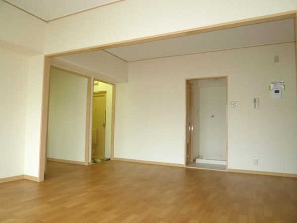 Living and room