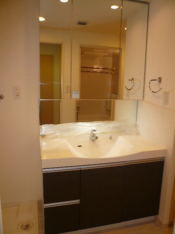 Washroom. Wash