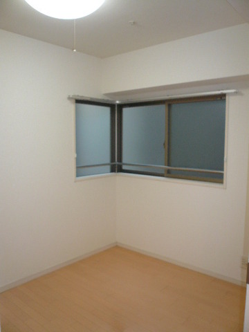 Other room space. Service room