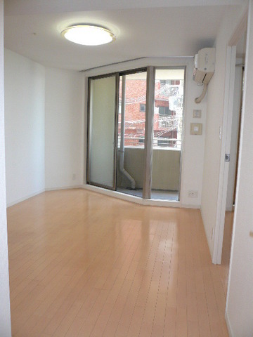 Living and room. LD