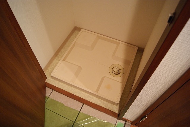 Other Equipment. Washing pan
