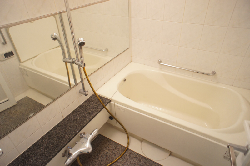 Bath. Add cooking function with bus