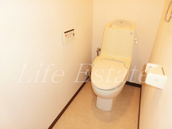 Toilet
