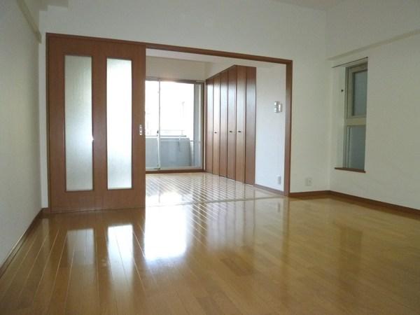 Living and room