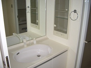 Washroom. Wash