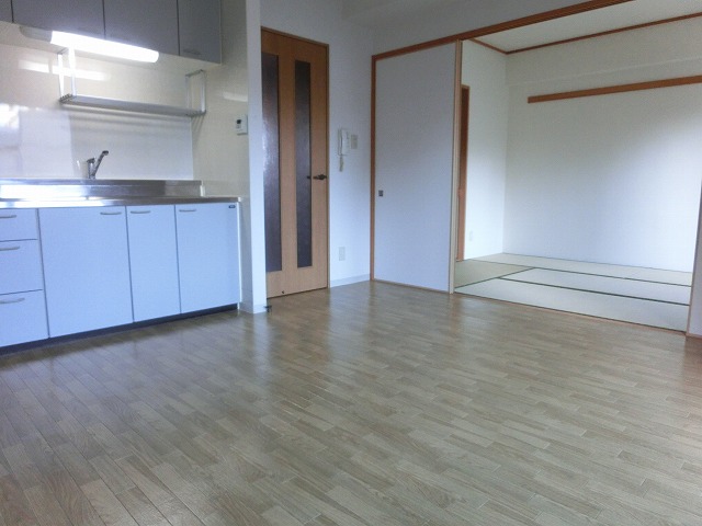 Living and room
